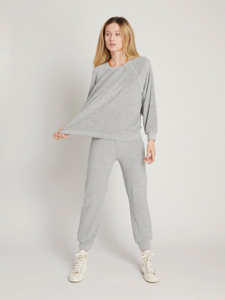 SUZIE KONDIパンツ The Zephyra Flare Pants in Velour – Suzie Kondi
