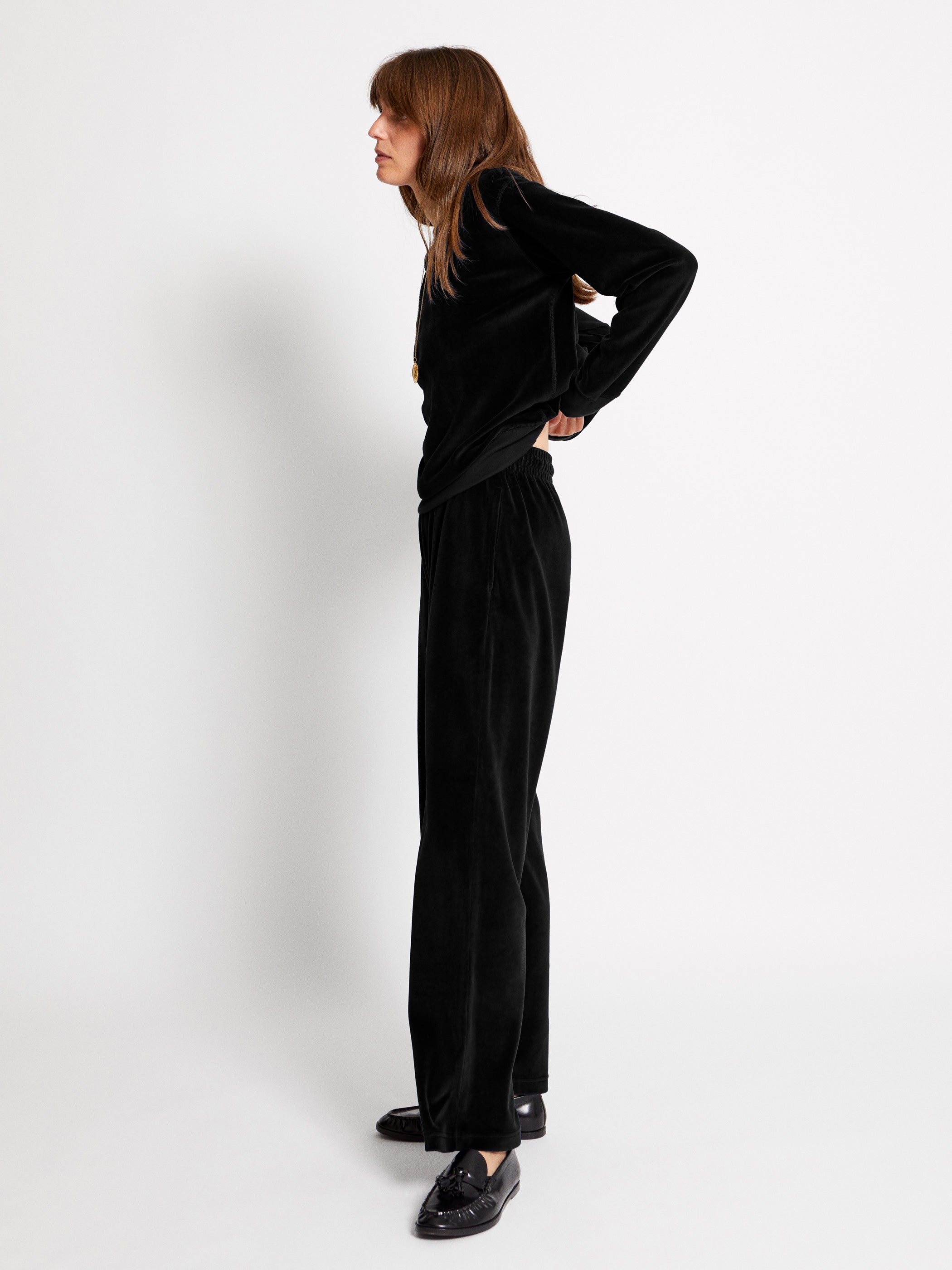The Anytime Unisex Trackpants in Velour – Suzie Kondi