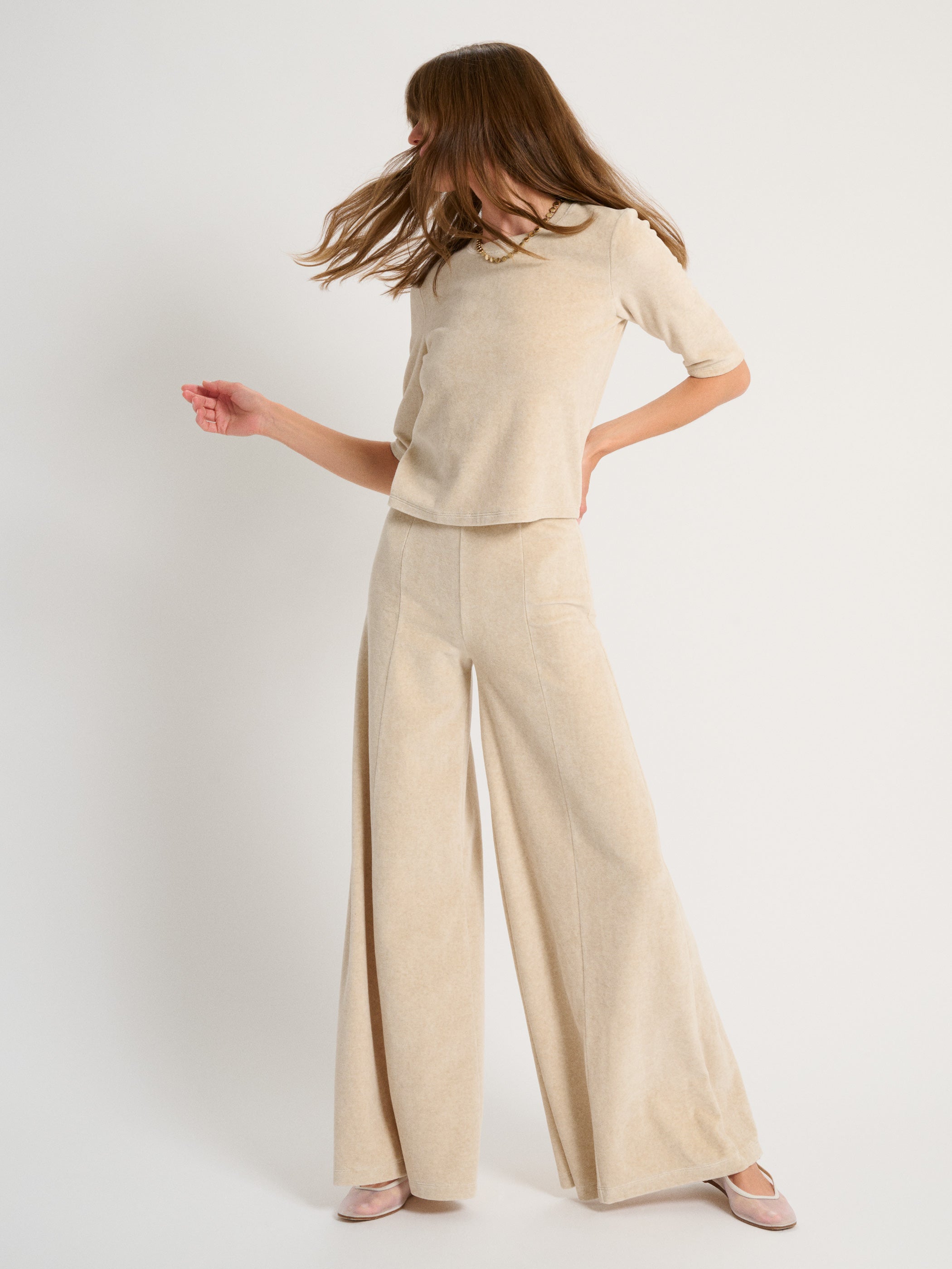 The Corfu Elbow Sleeve Crew in Velour 