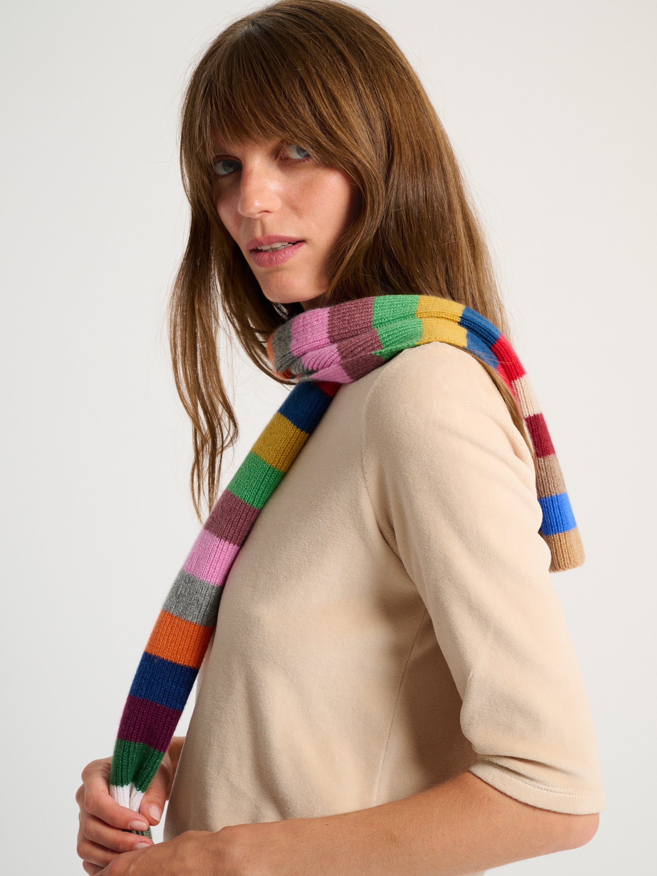 The Stari Scarf in Cashmere – Suzie Kondi