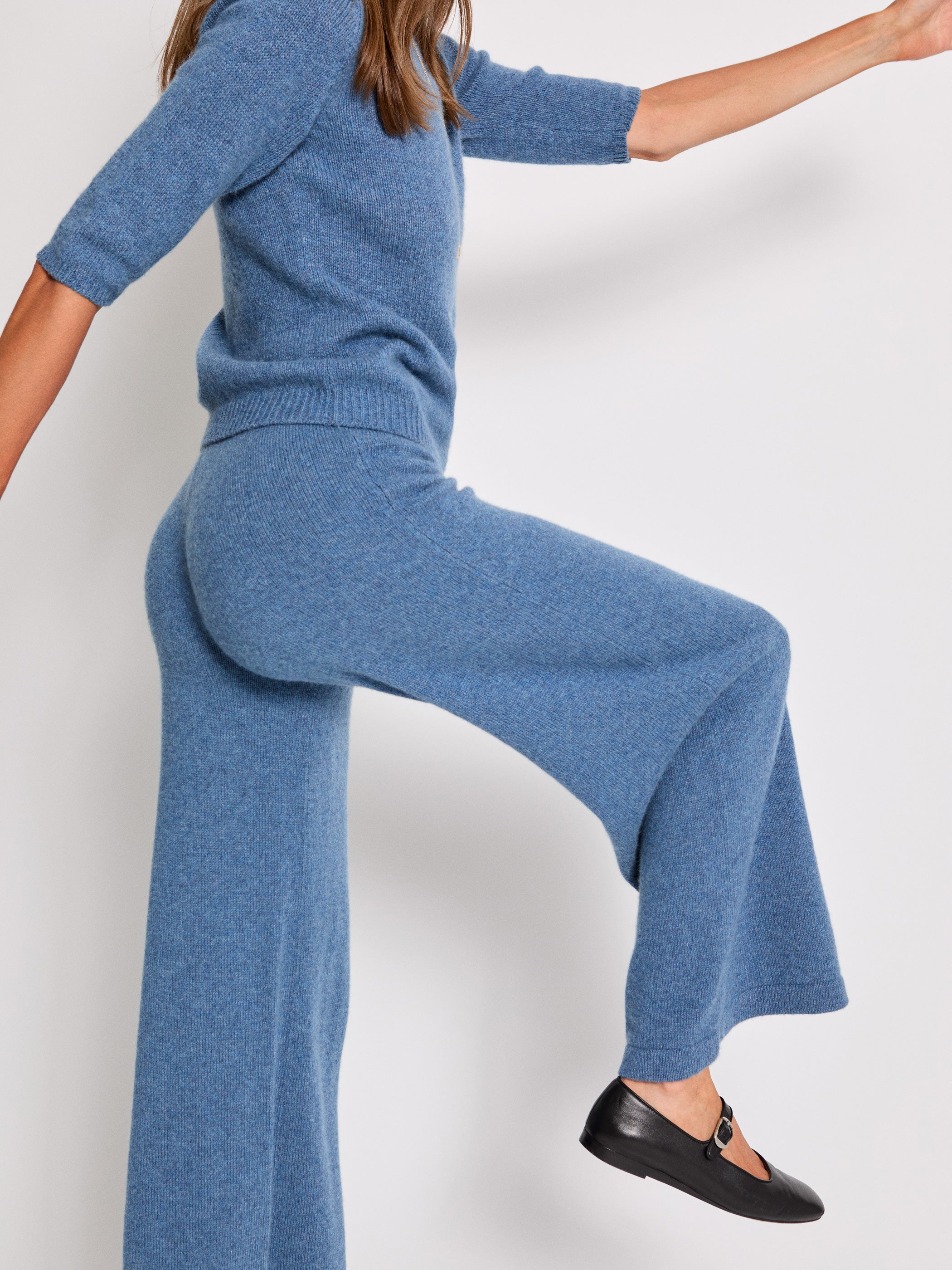 The Zephyra Flare Pants in Cashmere – Suzie Kondi