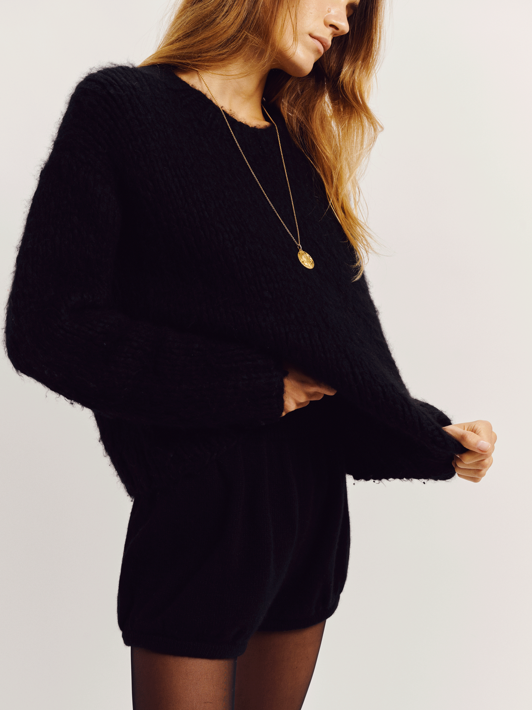 Jooshi Sweater in Cashmere – Suzie Kondi Jooshi Sweater in Cashmere – Suzie Kondi