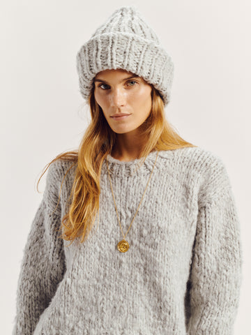 The Lumi Ribbed Beanie in Cashmere