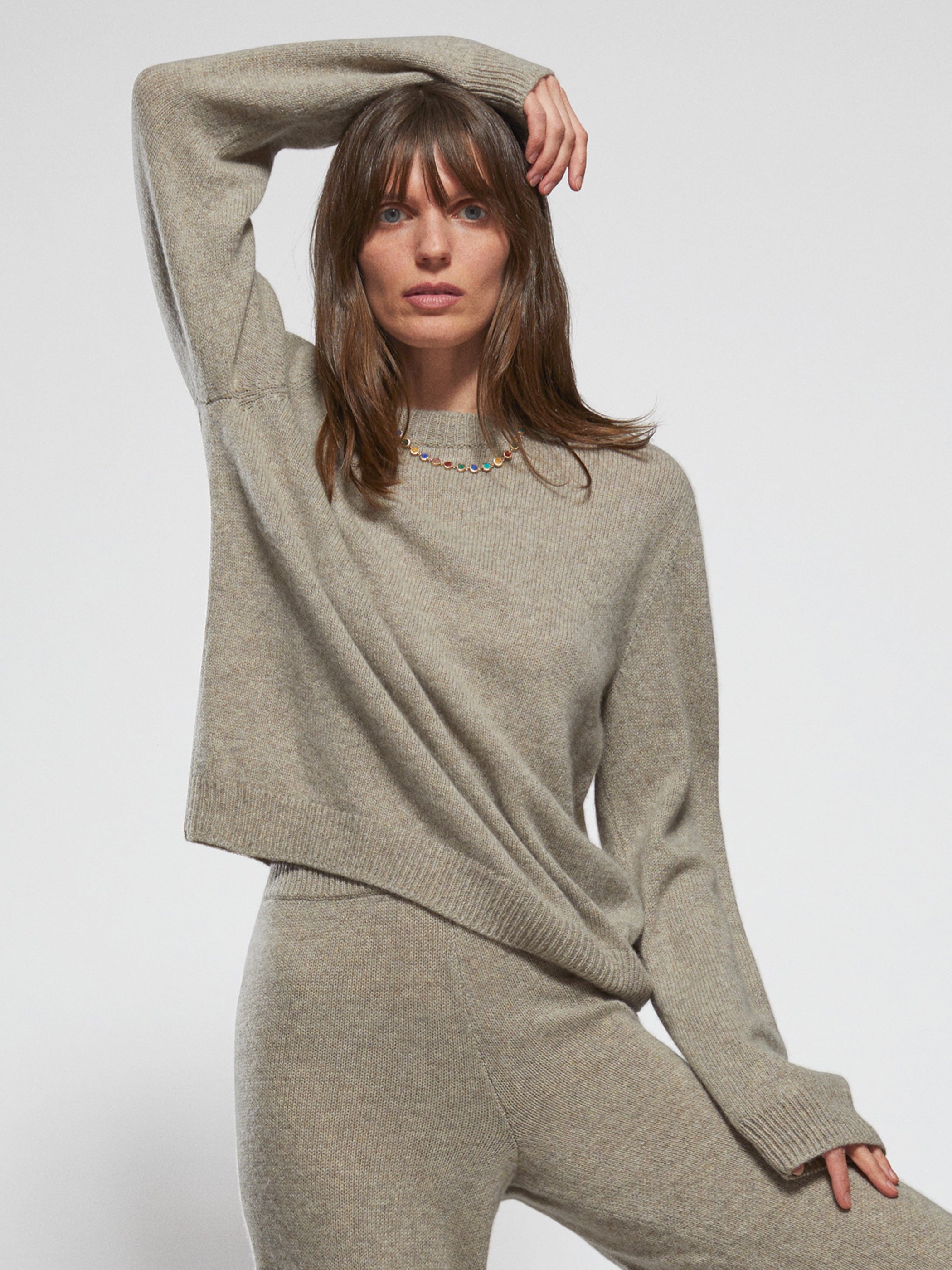 Ұмытылмас қатты секс кеуделі Хейли сізді бей-жай қалдырмайды Тек секс ру