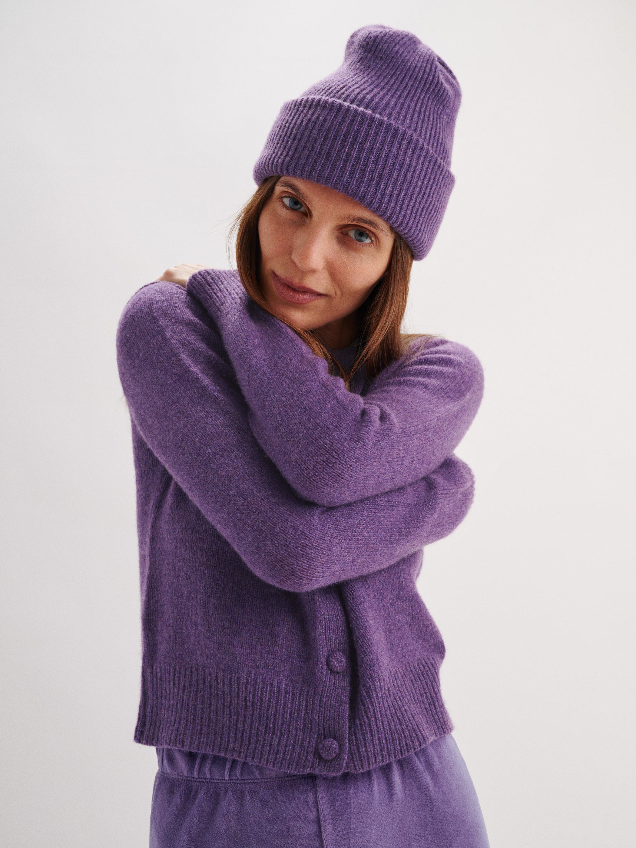 The Bebe Beanie in Cashmere – Suzie Kondi