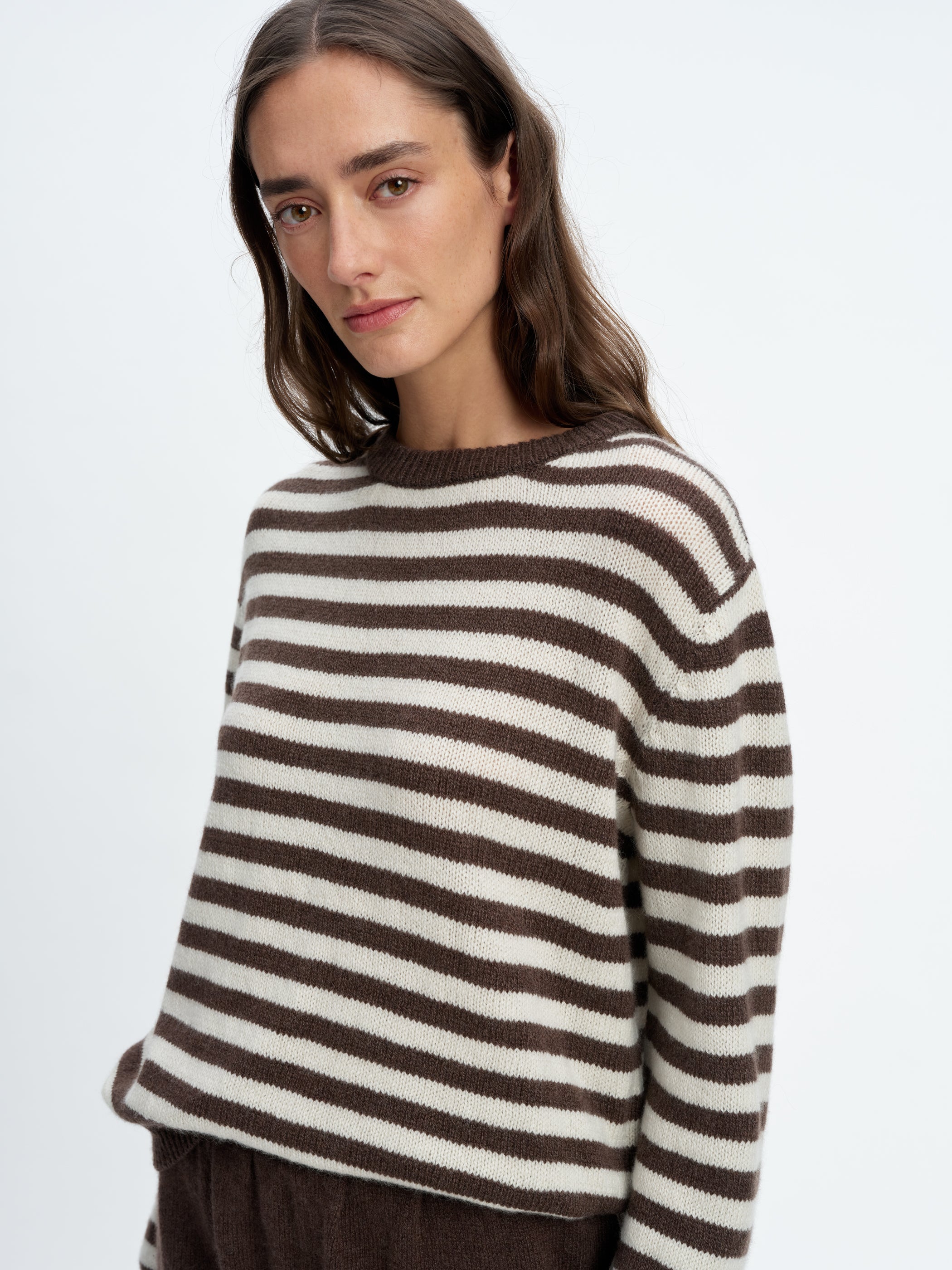 Walnut Ivory Stripe 