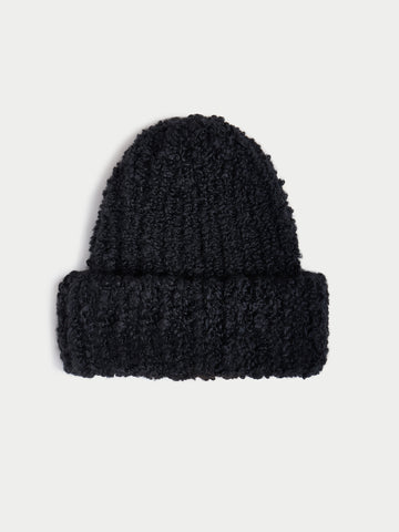 The Lumi Ribbed Beanie in Boucle Cashmere